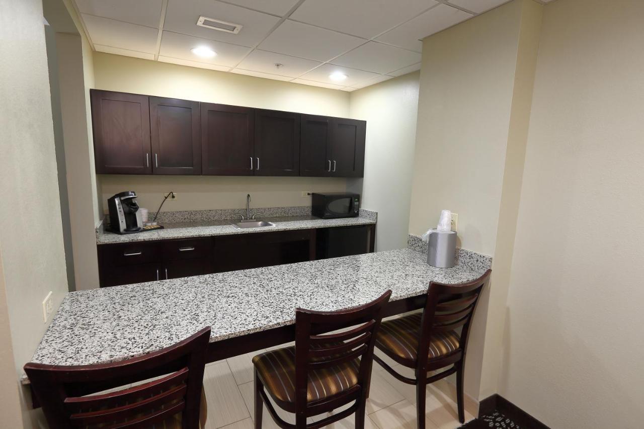 Holiday Inn Express Pittsburgh West - Greentree, An Ihg Hotel Crafton Exteriör bild