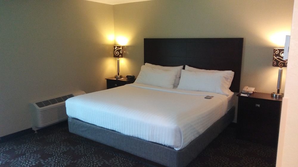 Holiday Inn Express Pittsburgh West - Greentree, An Ihg Hotel Crafton Exteriör bild